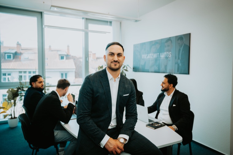 Armin Mehić, Geschäftsführer und Head of Sales bei Umsatz mit Autos